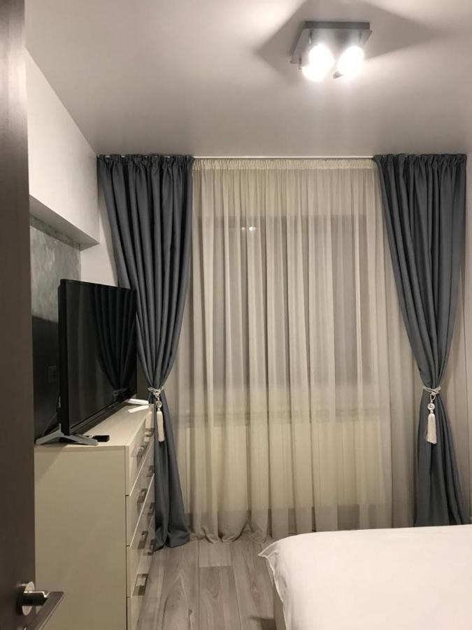 Elegant & Silver Luxury Apartament Craiova Esterno foto
